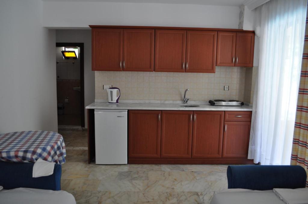 Marlin Apart Aparthotel 2*