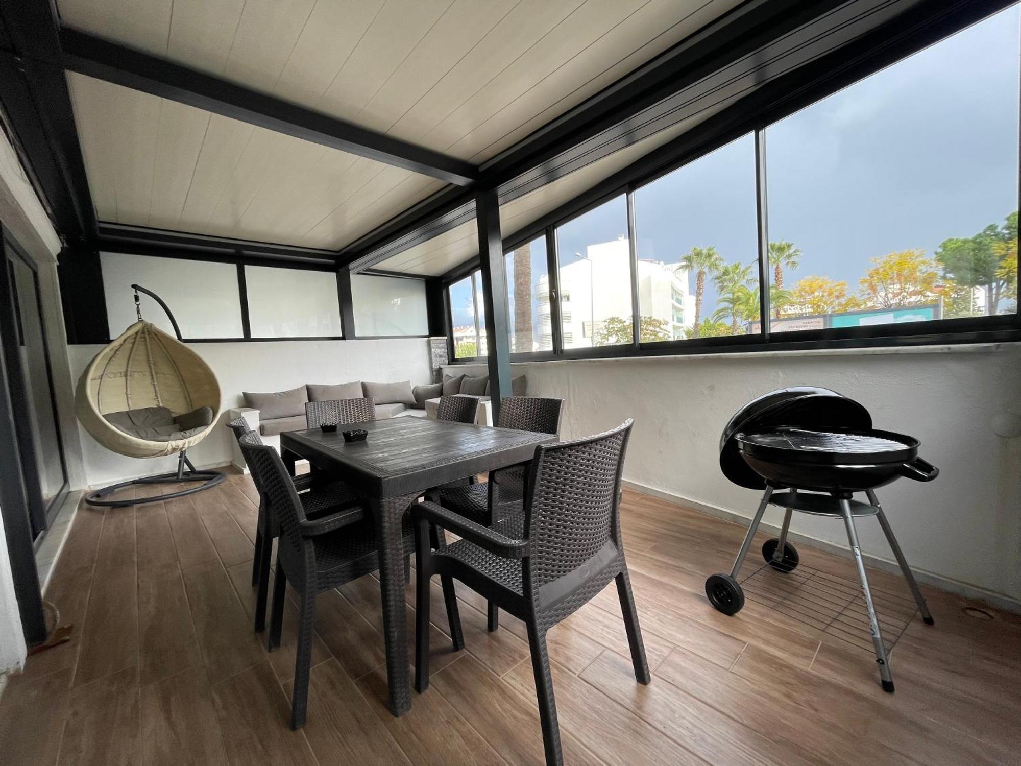 Super Luks, Denize 100 Metre, Ruya Evi 2 Marmaris