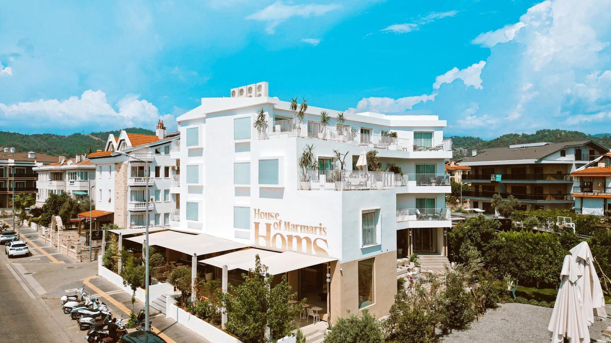 Aparthotel House Of *