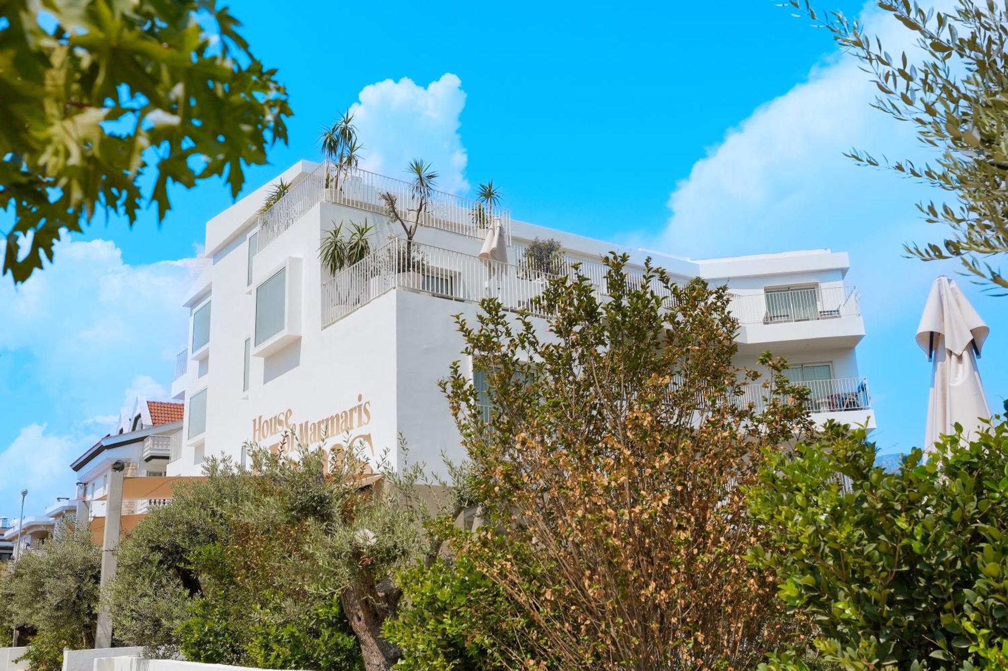 Aparthotel House Of *