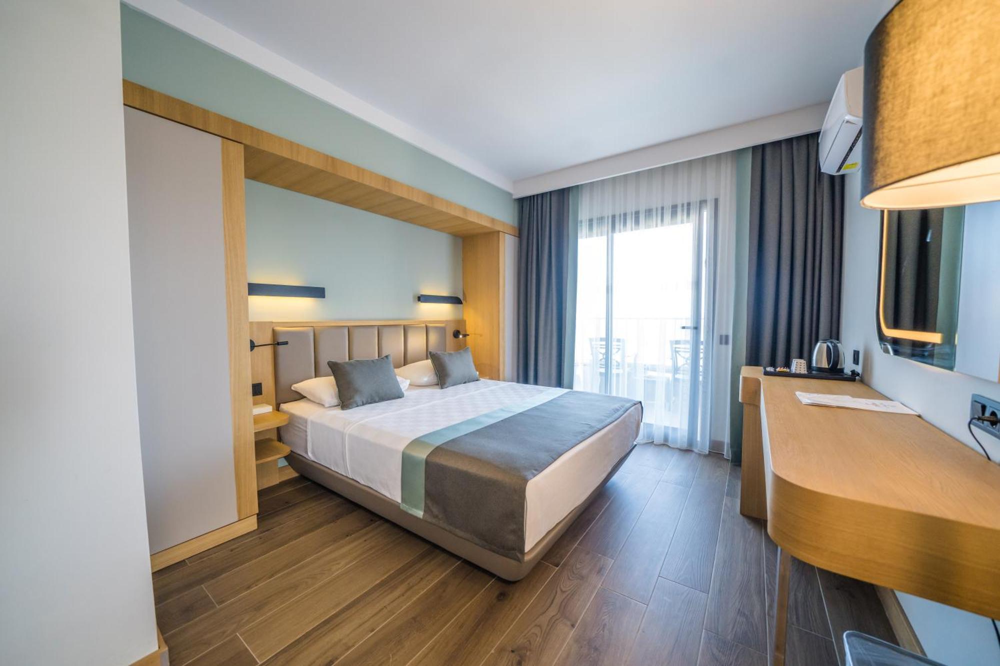 Premier Nergis & Hotel
