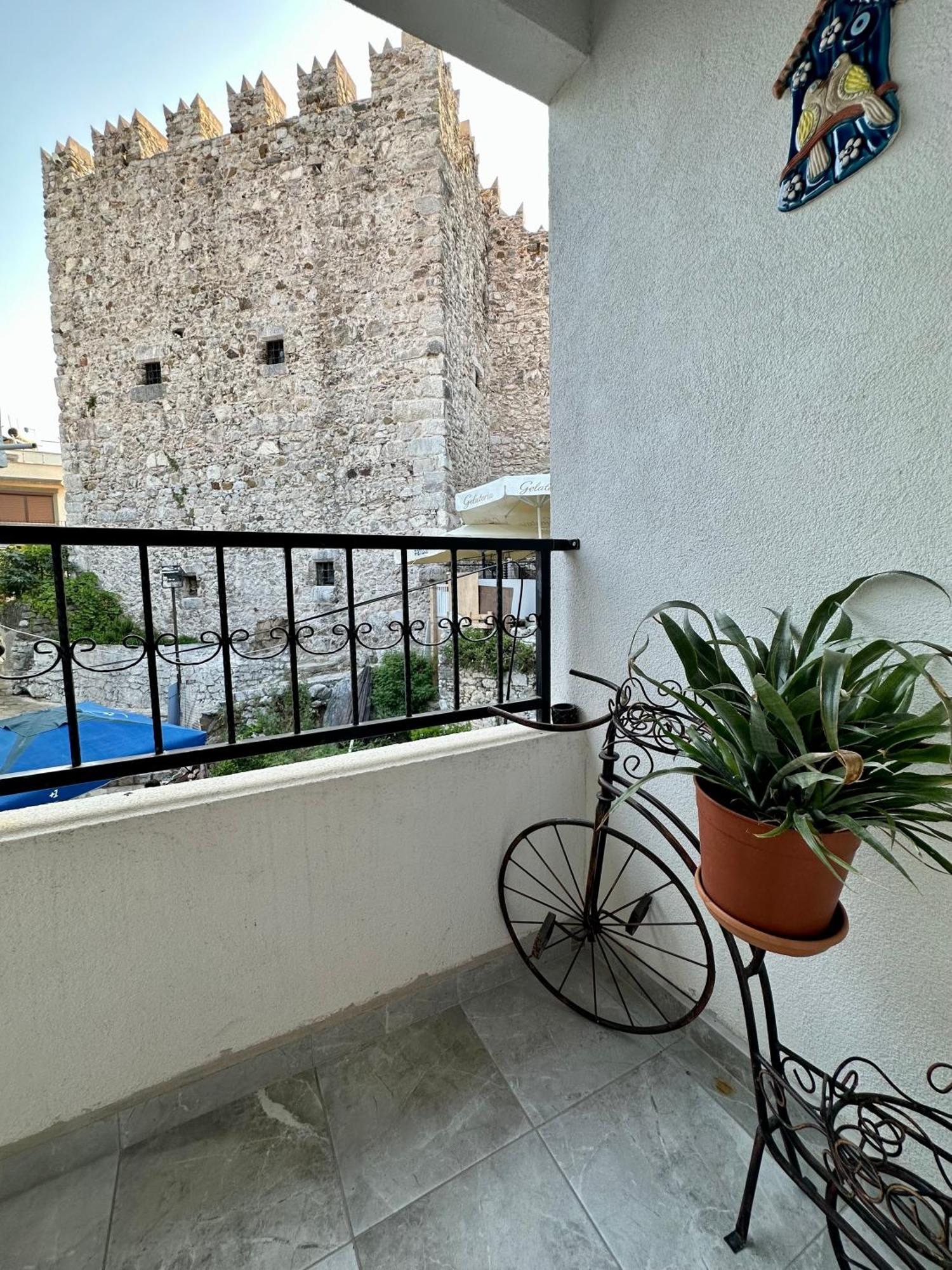 Guest house Mustafa Tokalac Castle House