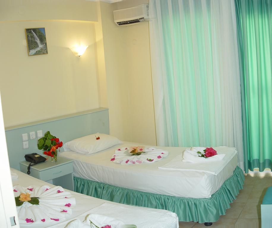 Banana Aparthotel 2*