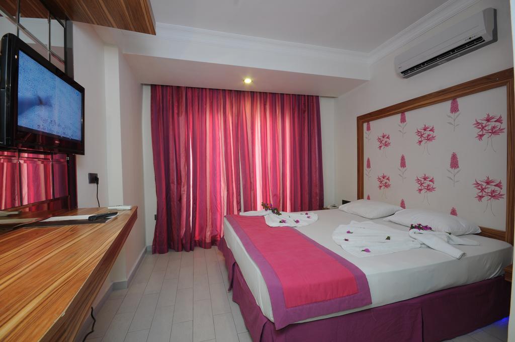 Cle Boutique Marmaris