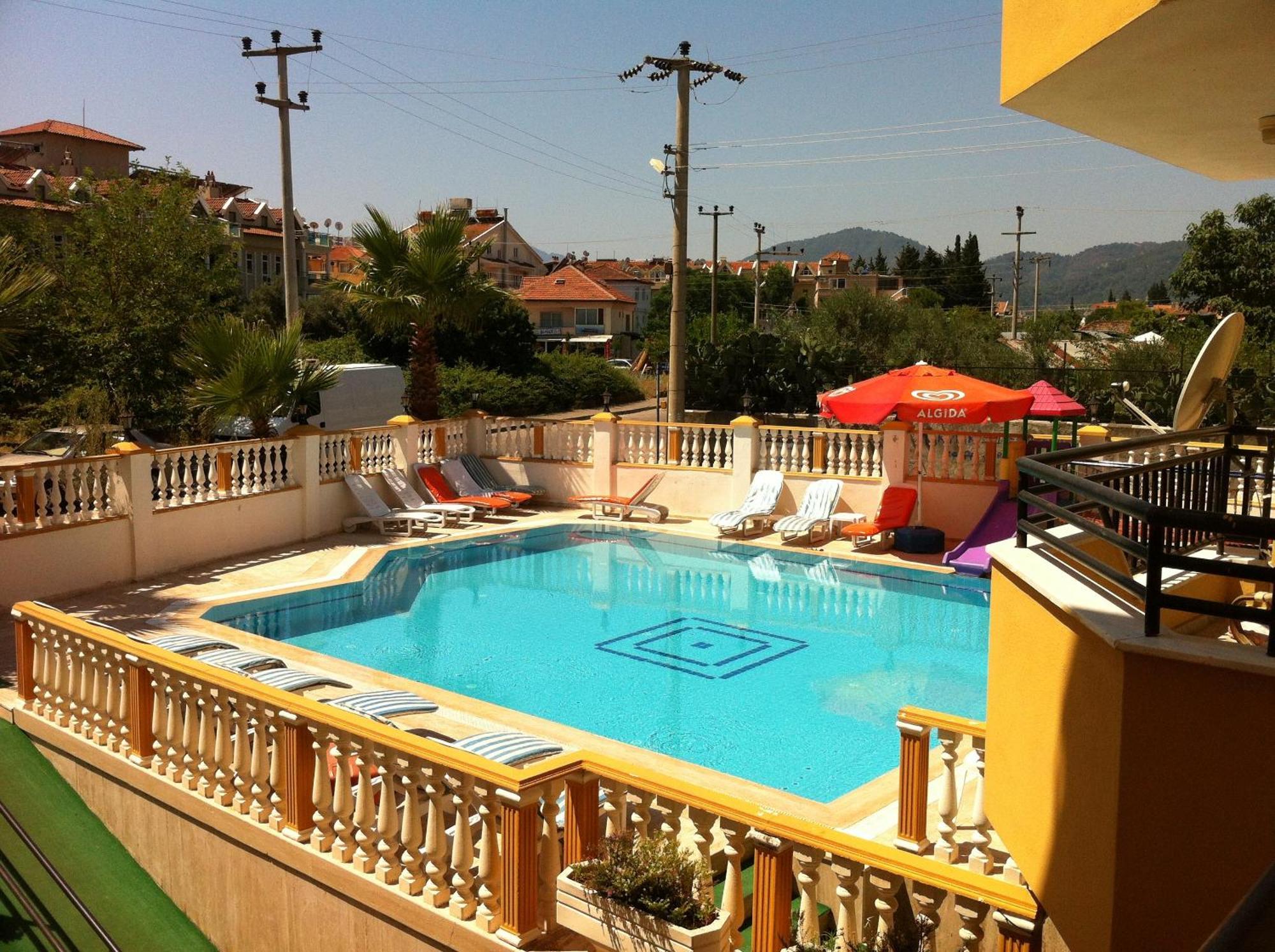 Aparthotel Irem 3*