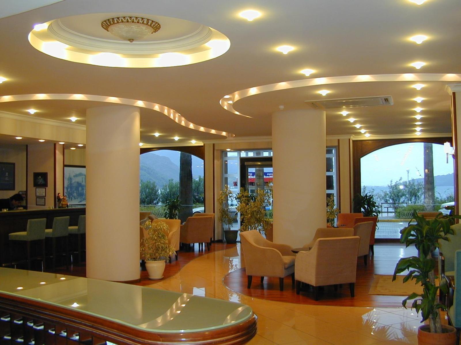 Hotel Candan 2*
