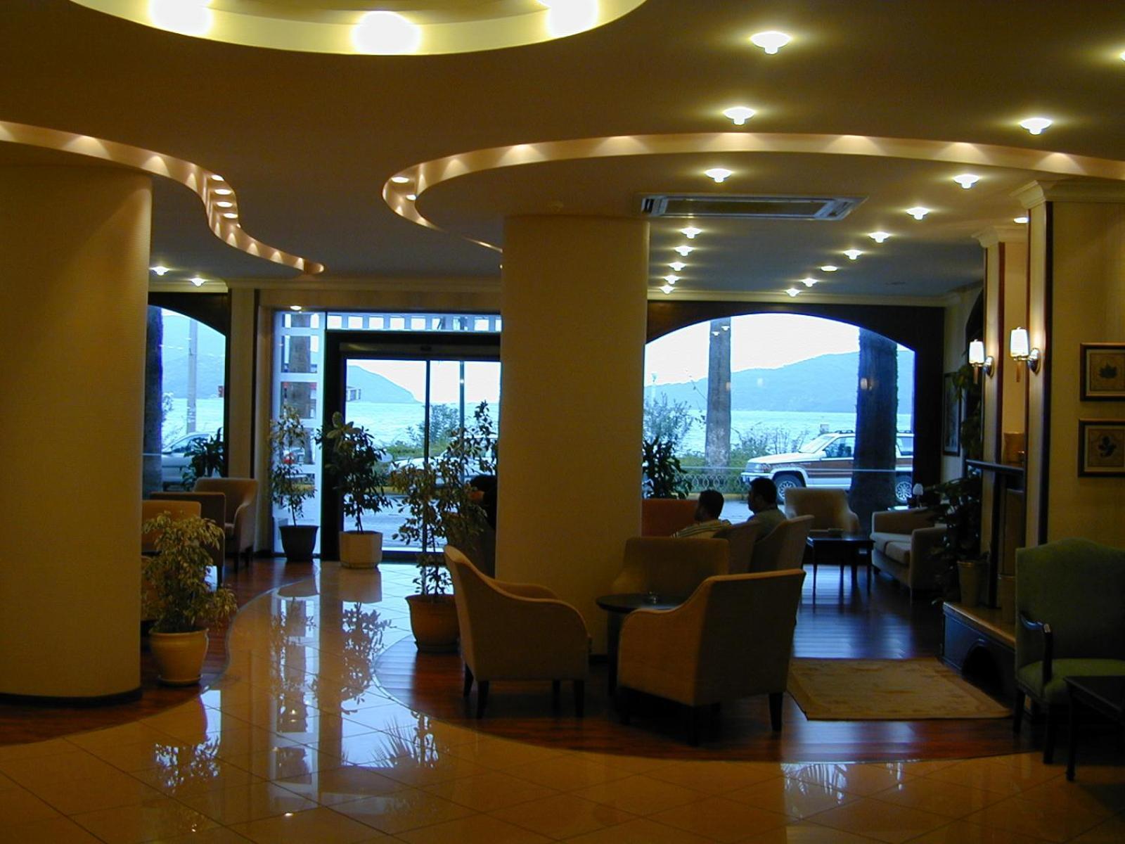 Hotel Candan