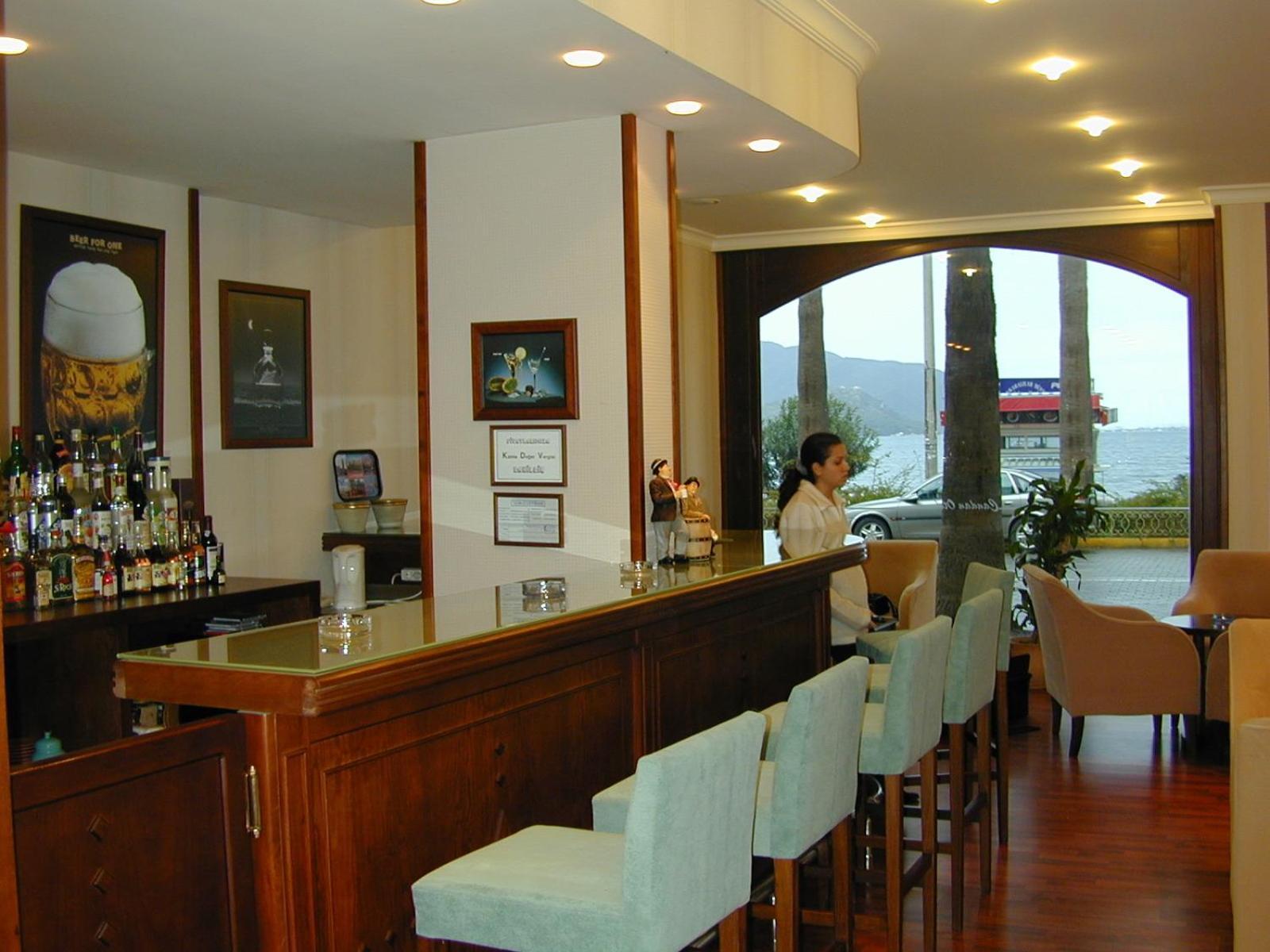 Candan Marmaris