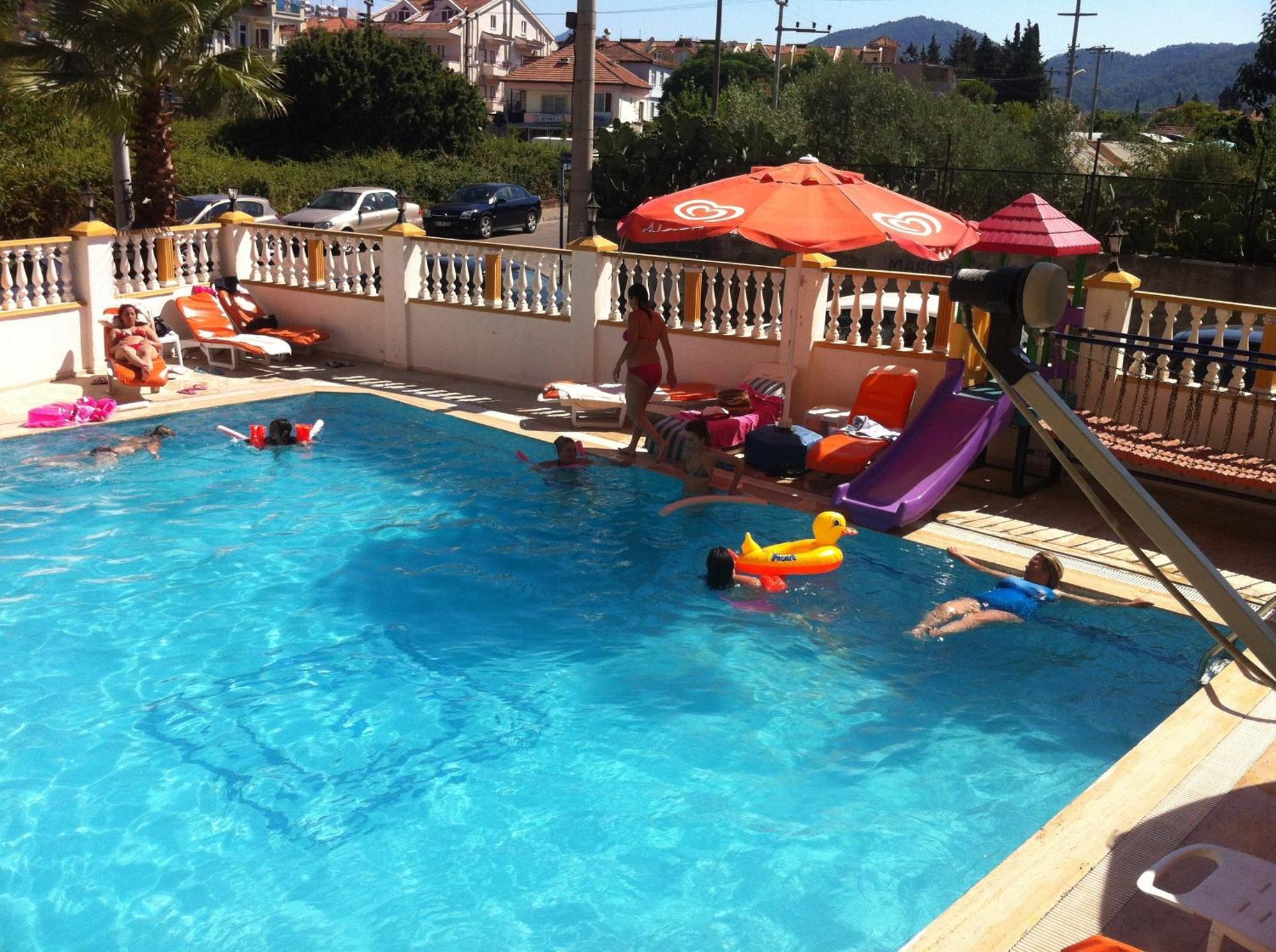 Aparthotel Irem 3*