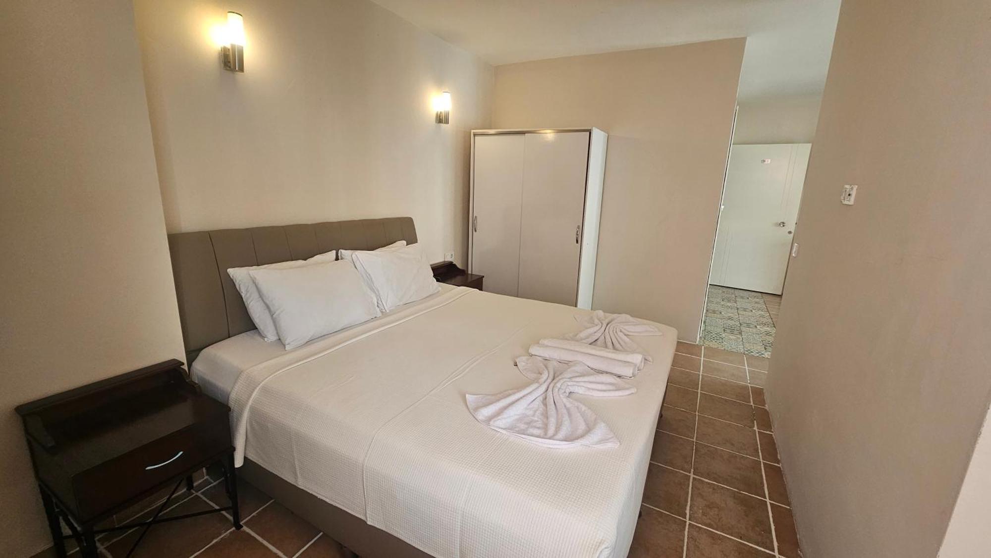 Aparthotel Selenya 3*
