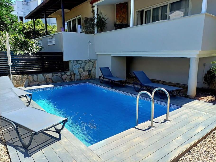 Limon Marmaris'de Oezel Havuzlu Villa Marmaris
