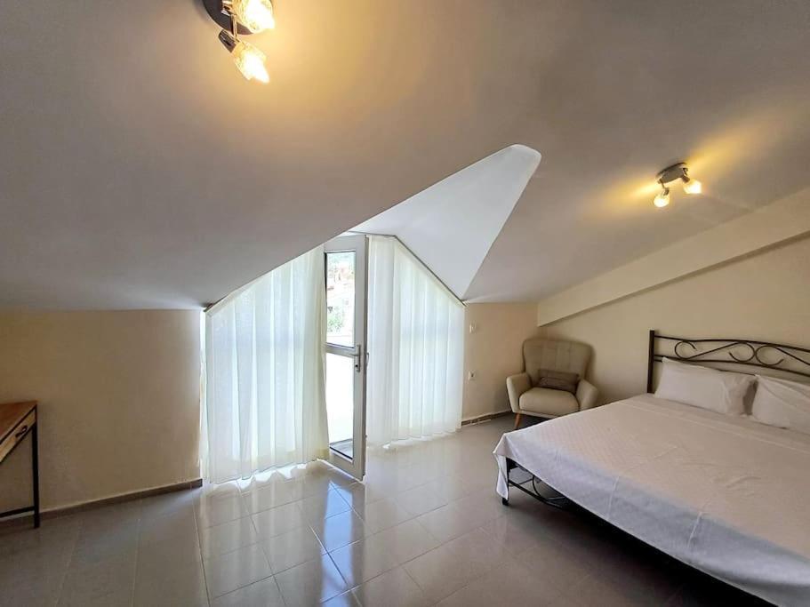 Limon Marmaris'de Oezel Havuzlu Villa *