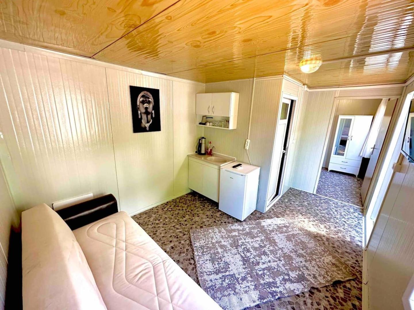 Castabus Homes
