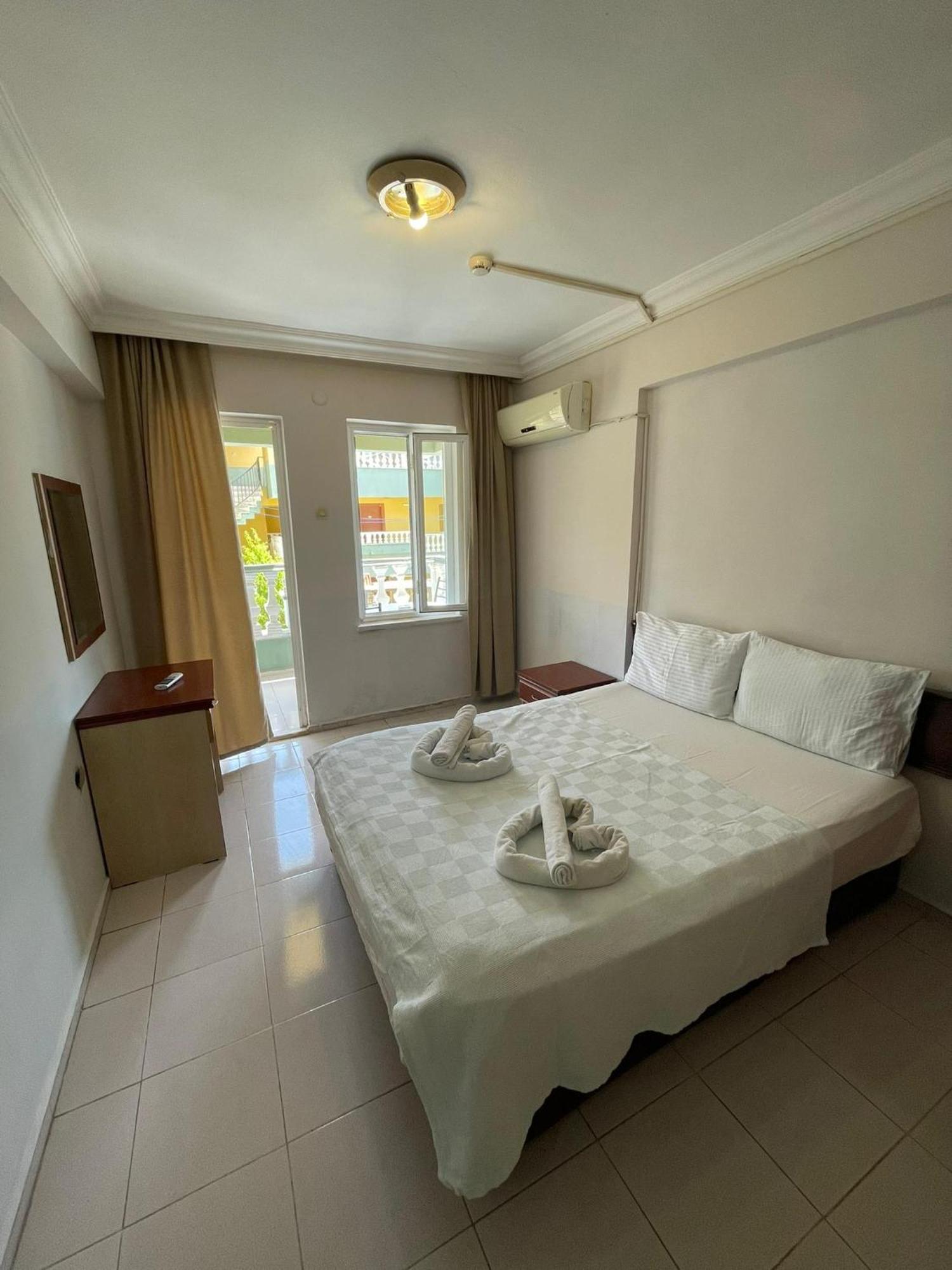 Aparthotel Club Sunset 3*