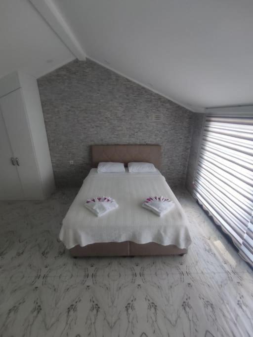 Denize 50 Mt Villa