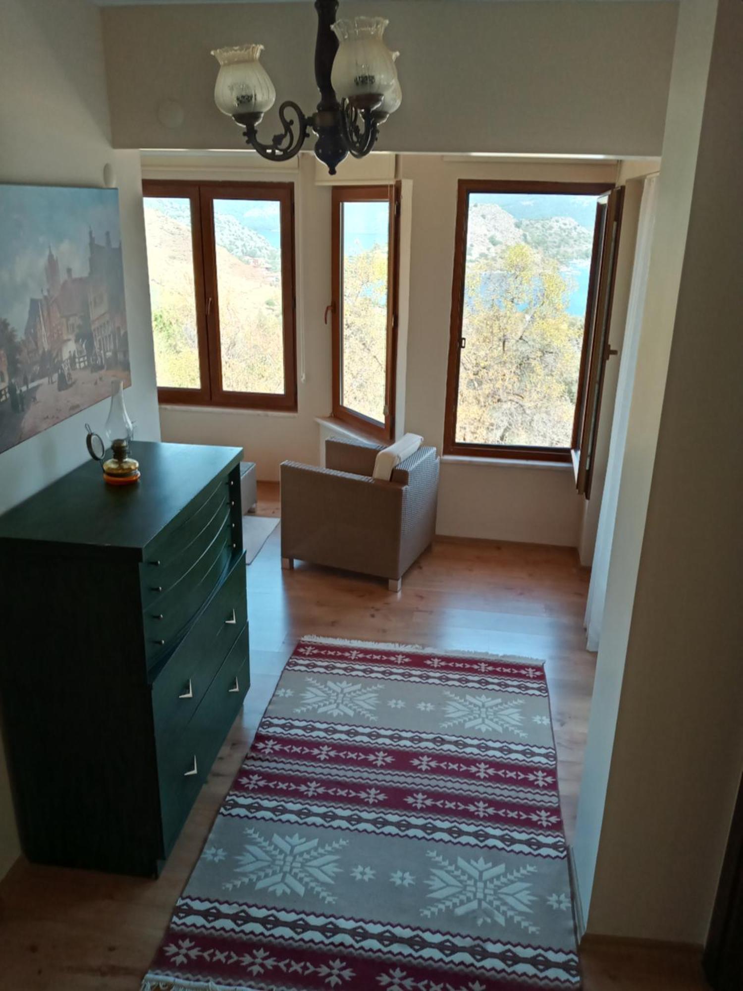 Villa Almond