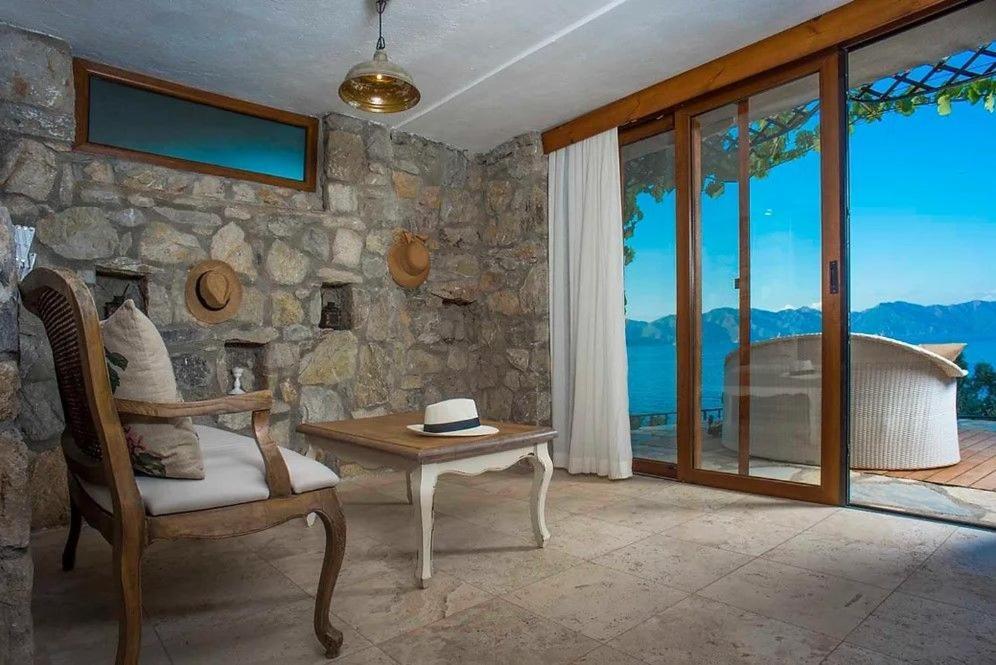 Bahce 3, Florya Marmaris