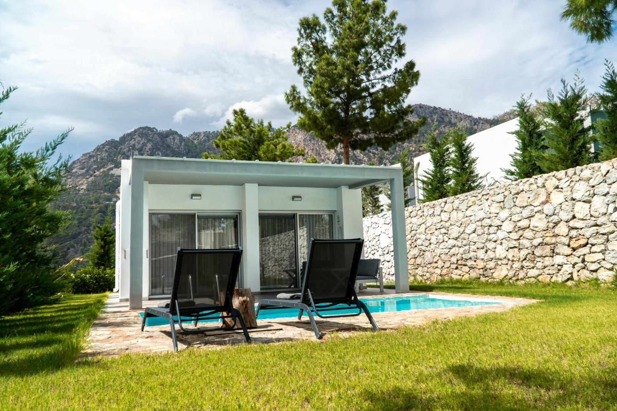 Z-villas Hotel *