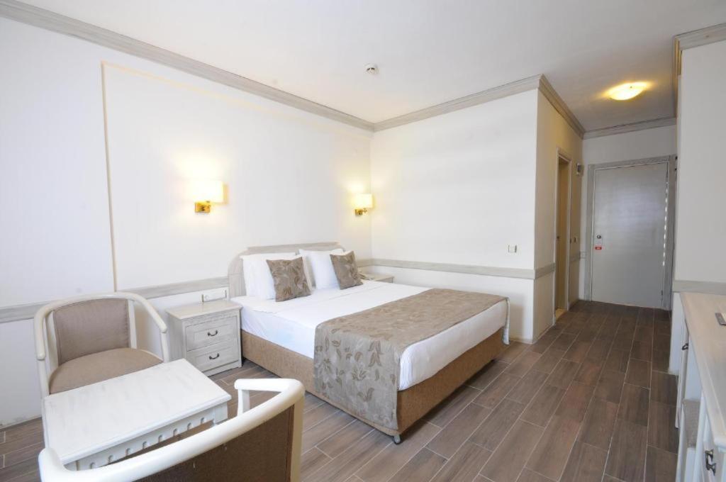 Comfort Hotel 3*