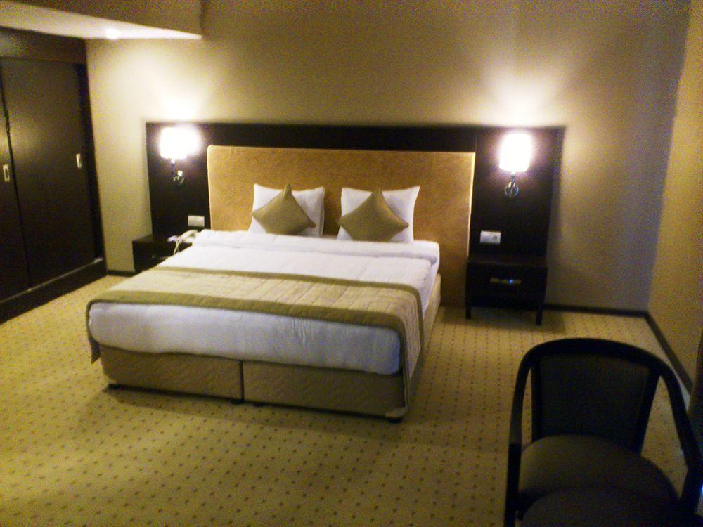 Hotel Faros Premium