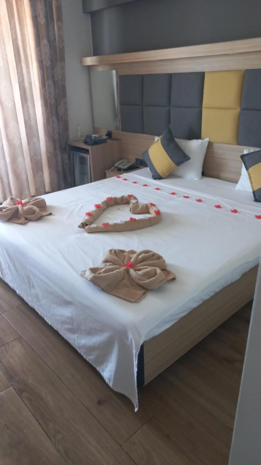 La - La Beiurut Marmaris
