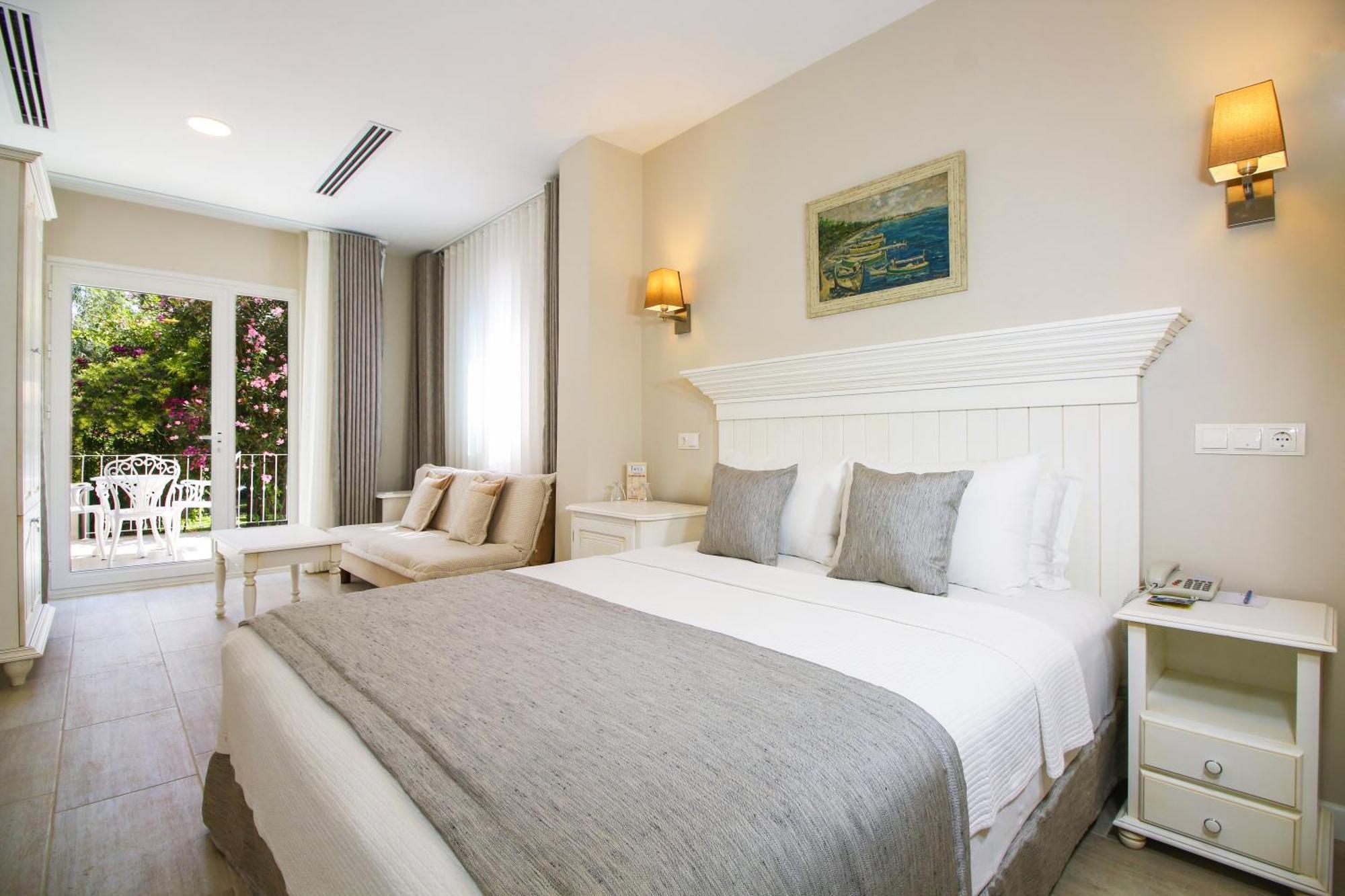 Hotel Joya Del Mar 4*