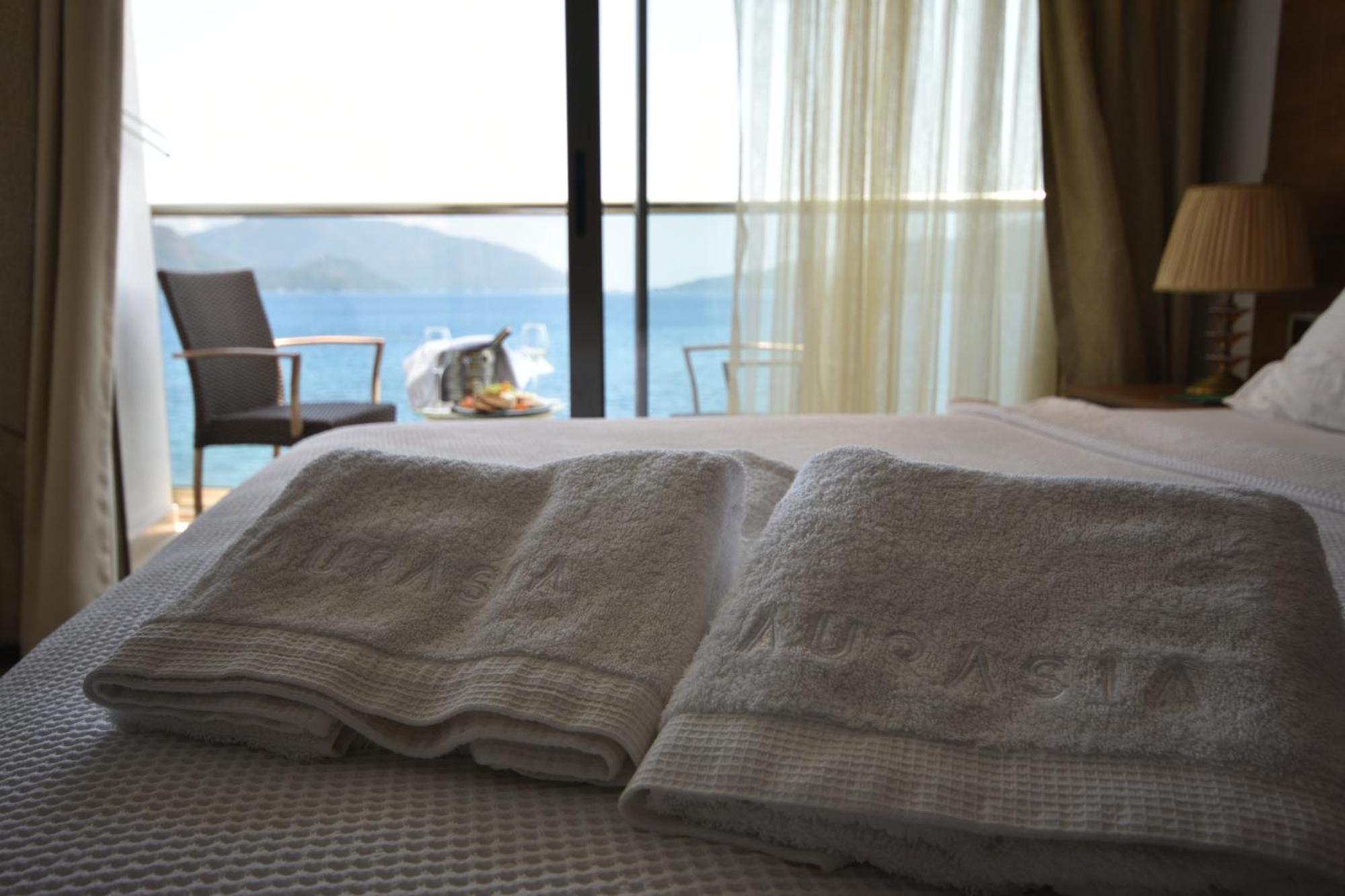 Aurasia Hotel 3*