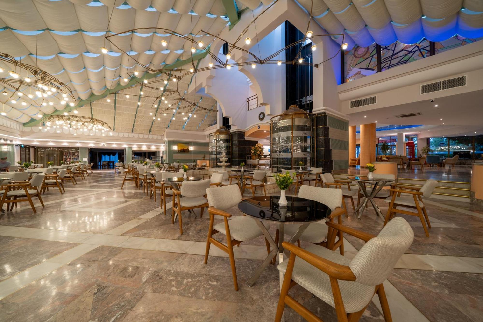 Aqua Hotel 5*