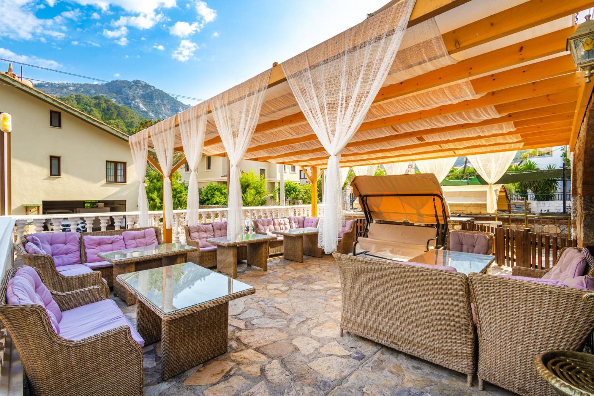 Hotel Leslion Turunc 3*