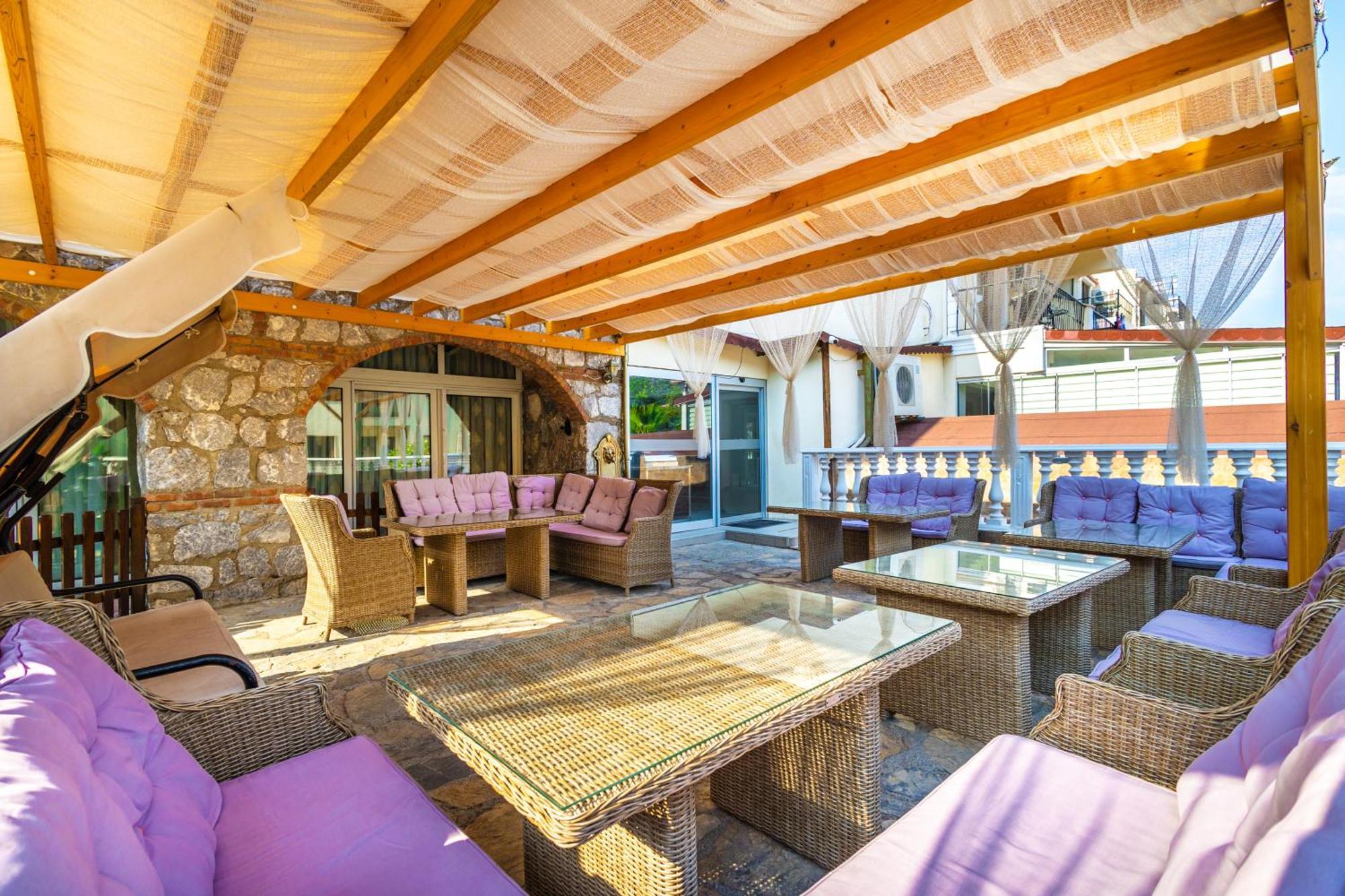 Leslion Turunc Marmaris