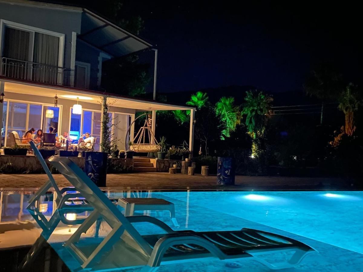 Big With Pool In *