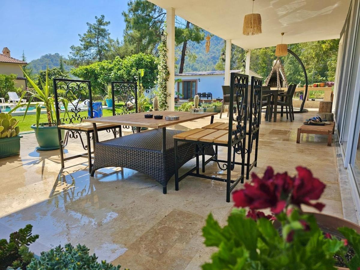 Big With Pool In Villa *