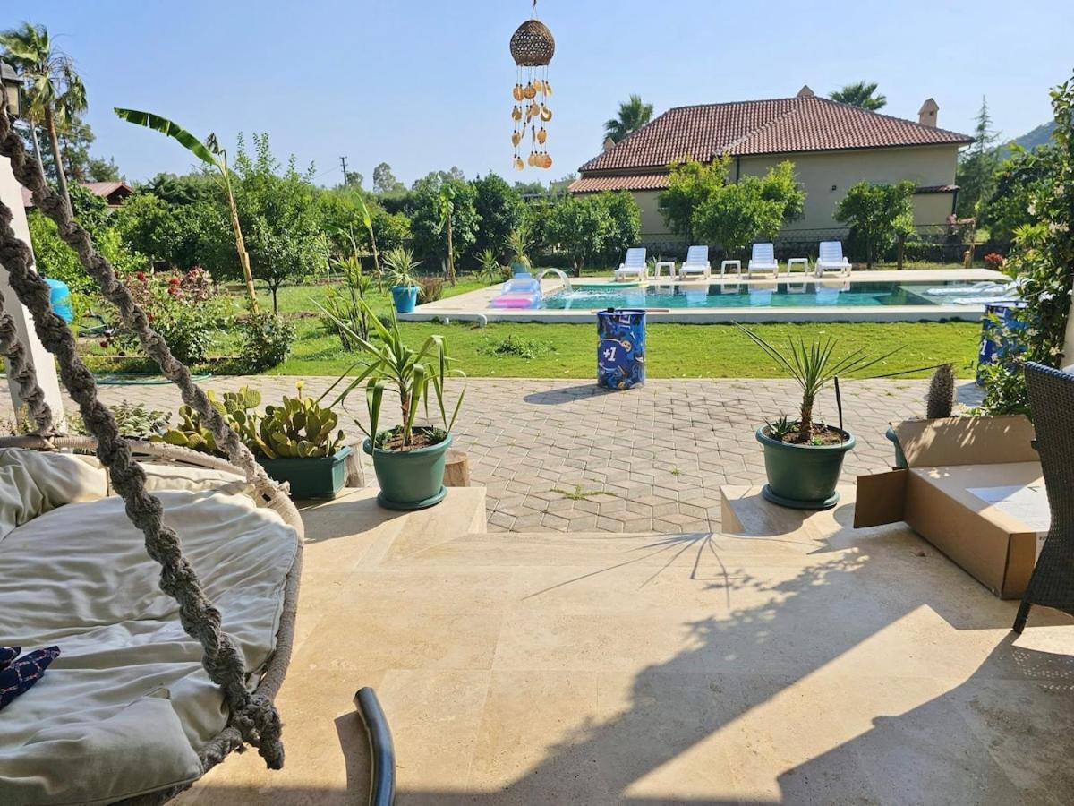 Big With Pool In Villa