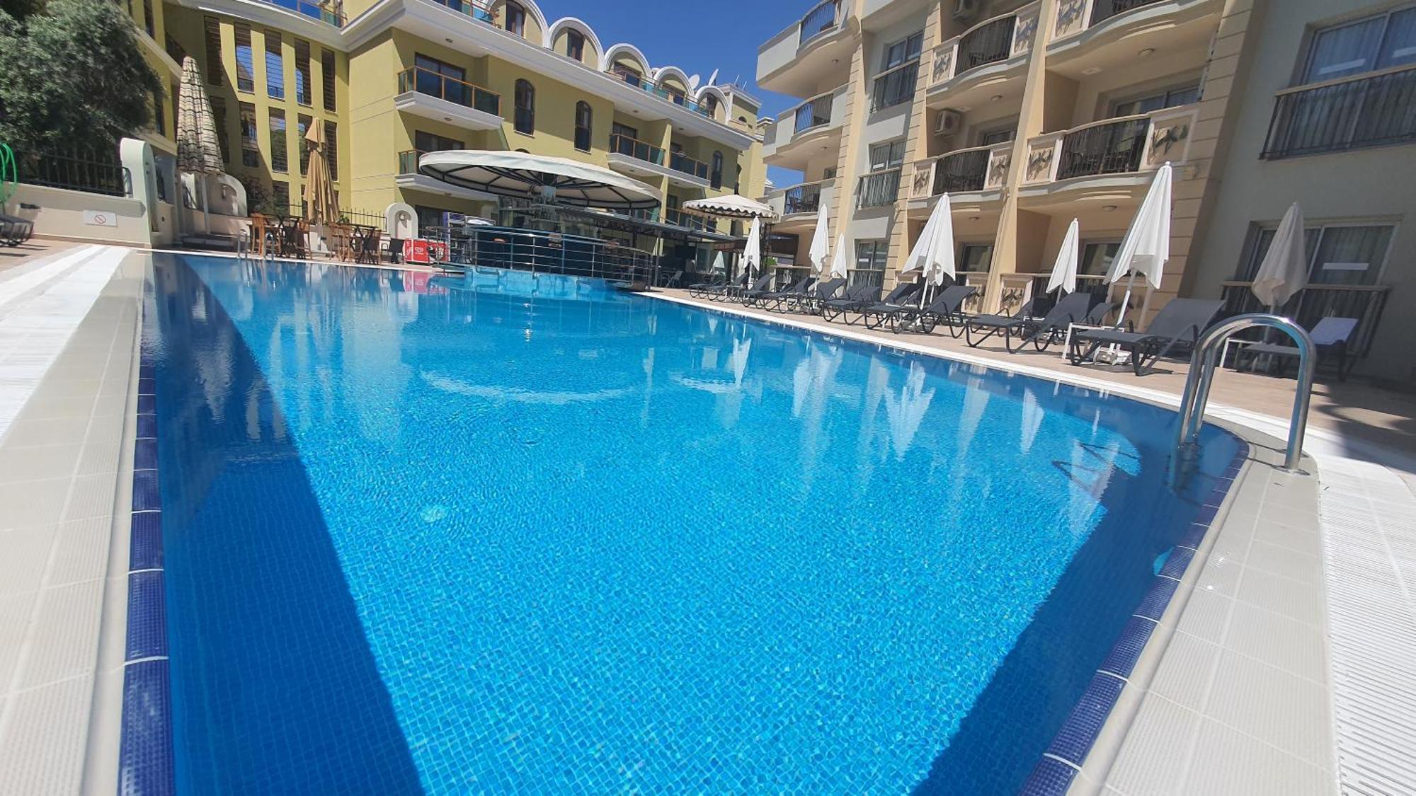Club Karakas 4*