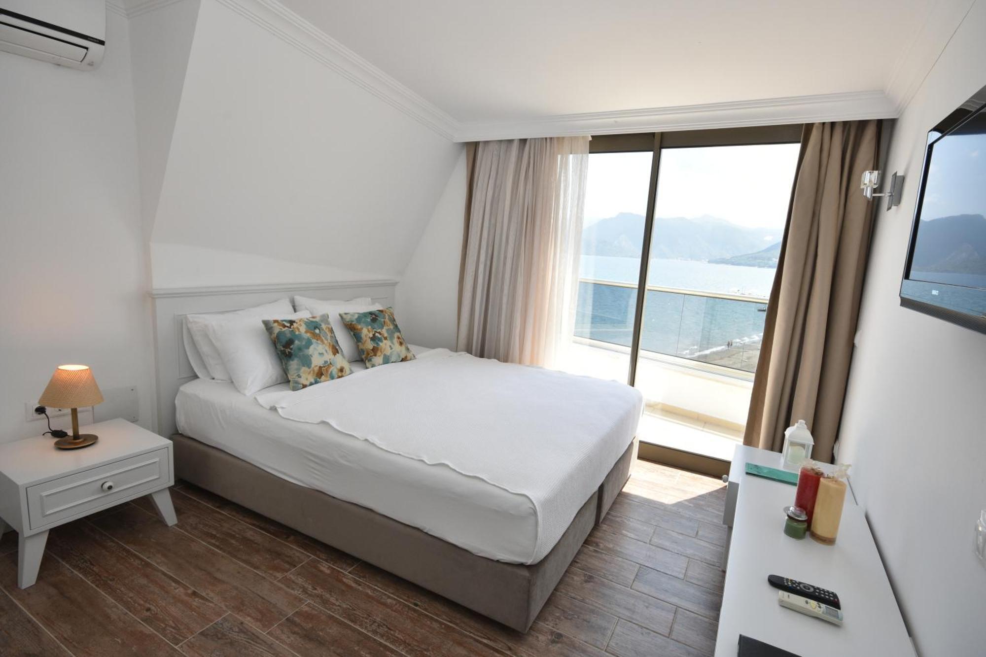 Aurasia Otel