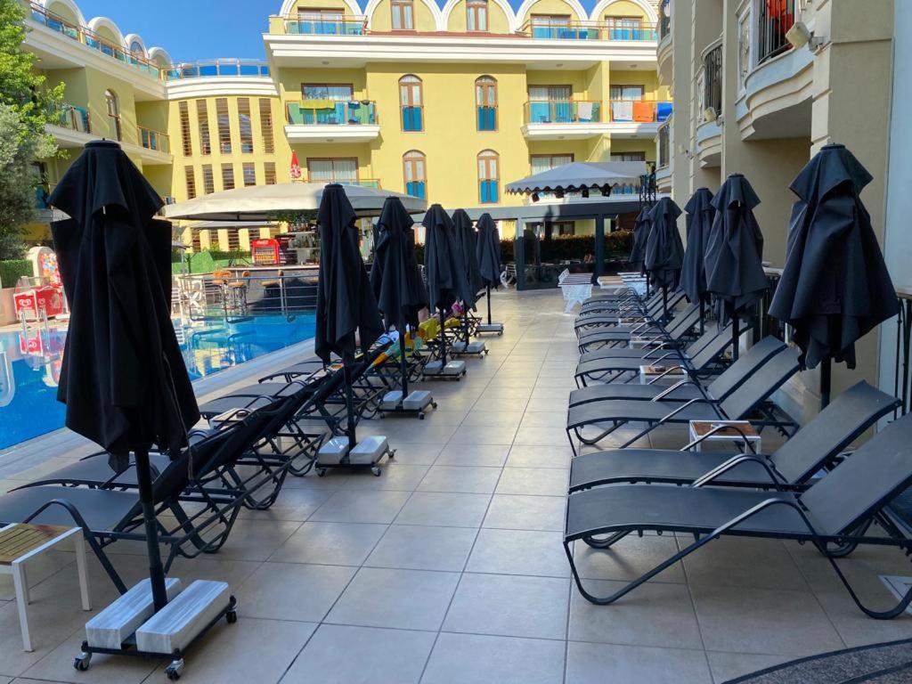 Club Karakas 4*