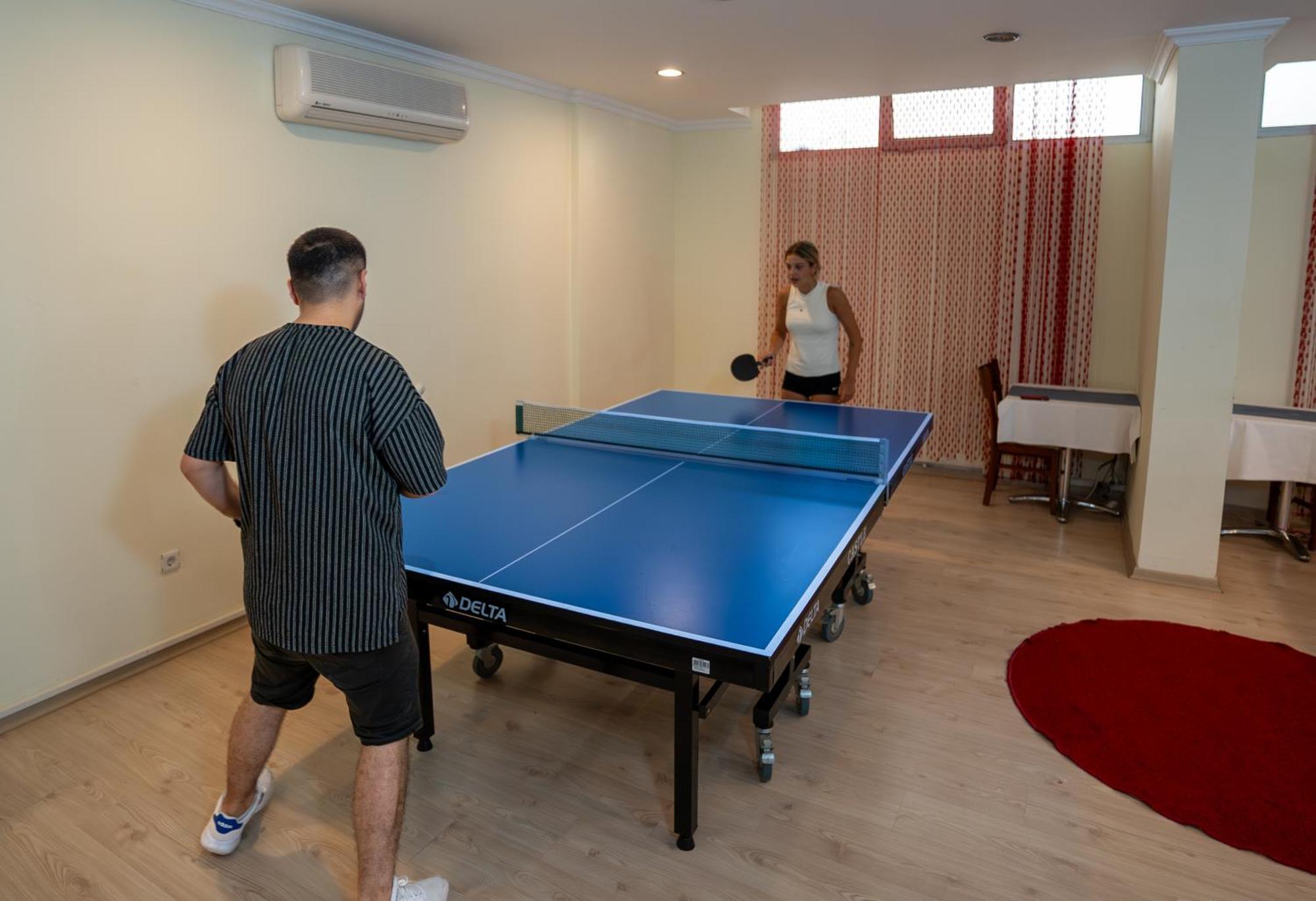 Club Karakas Hotel 4*
