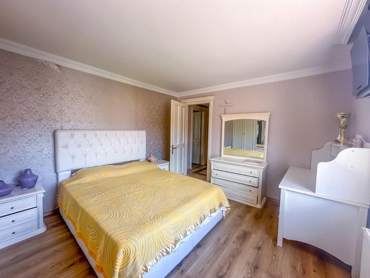 Oezel Huzurlu Villa