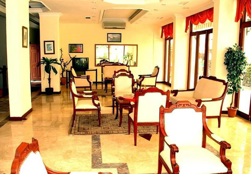 Palace Hotel 2*