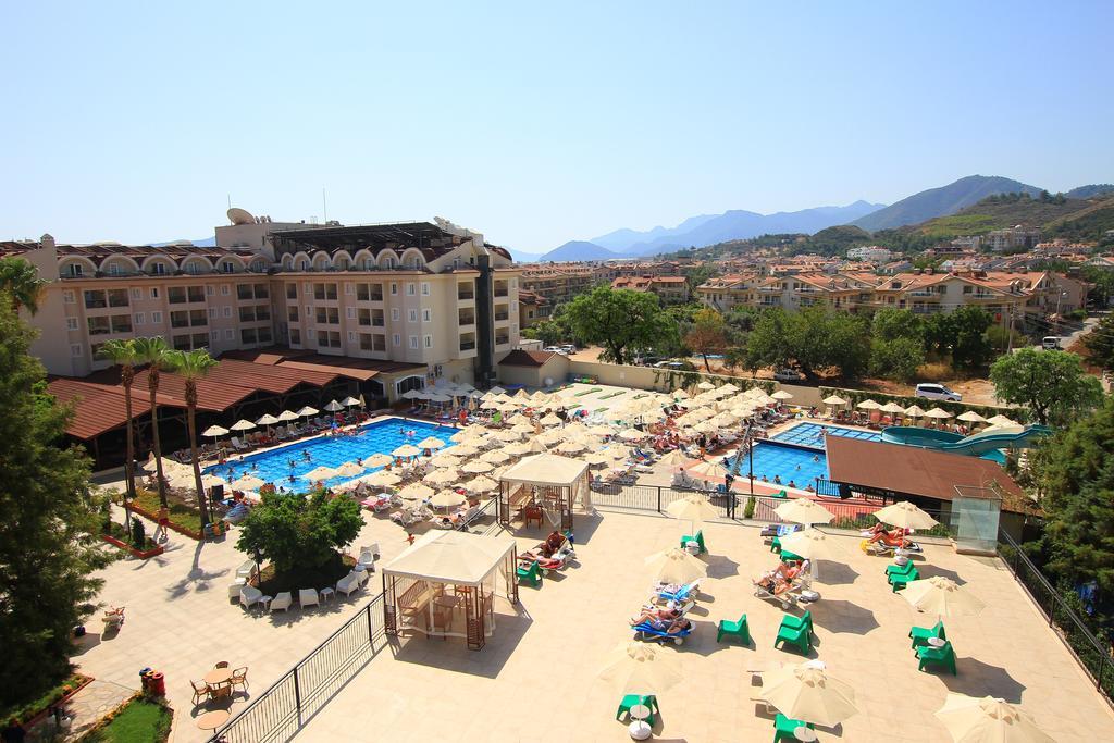 Julian Club Hotel