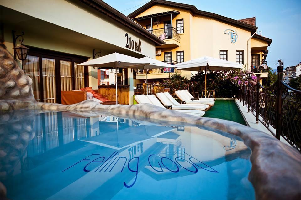 T&g Marmaris