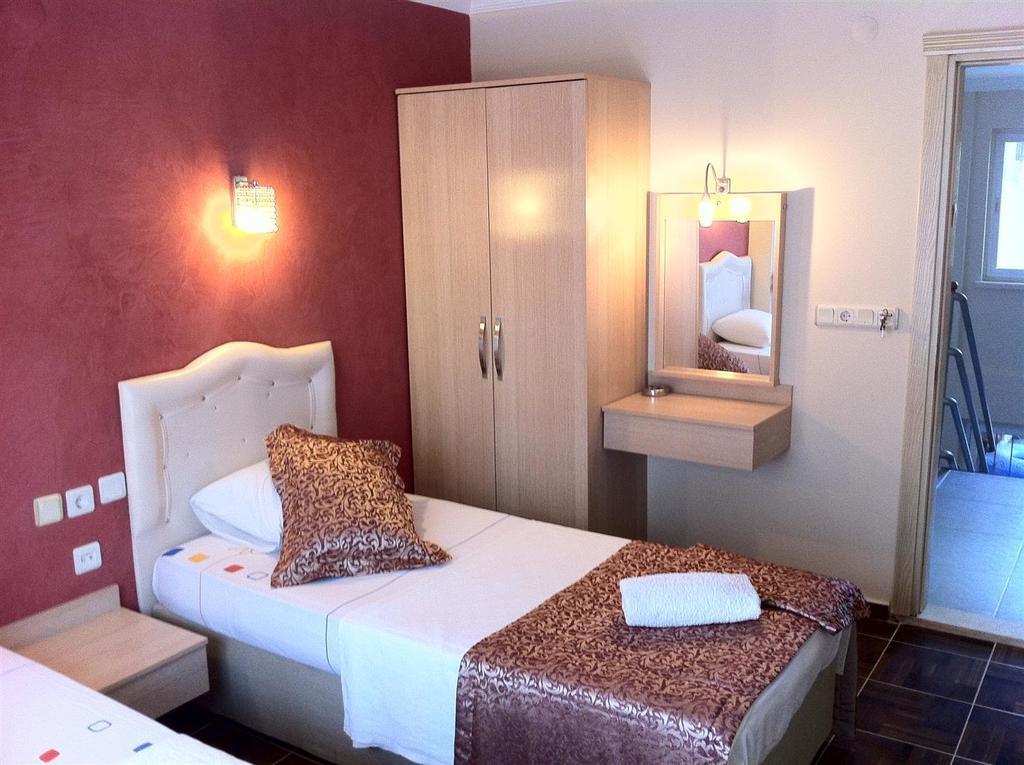 Hotel Marsyas 2*