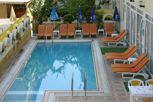 Sun Maris Hotel
