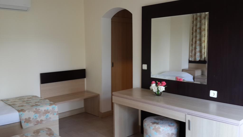 Club Nimara Resort 4*