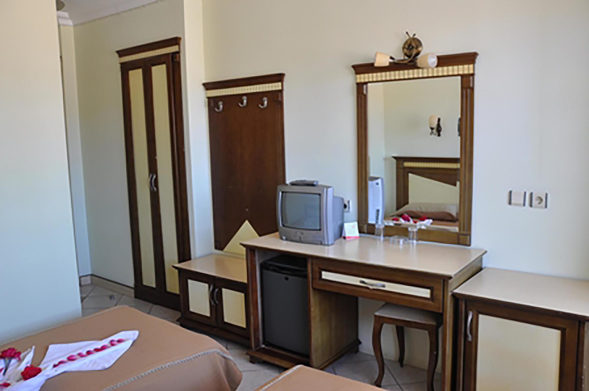 Selen Hotel 2*