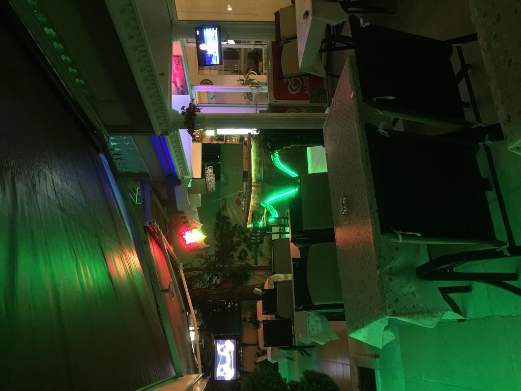 Hotel Dm