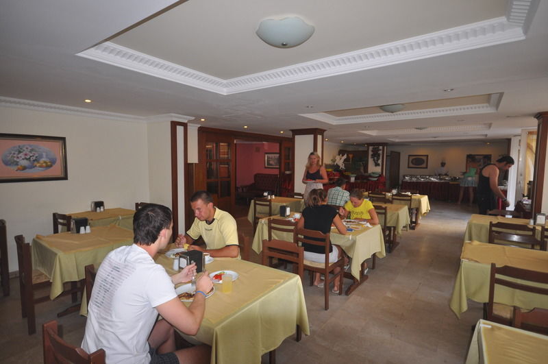 Hotel Sun Maris 2*