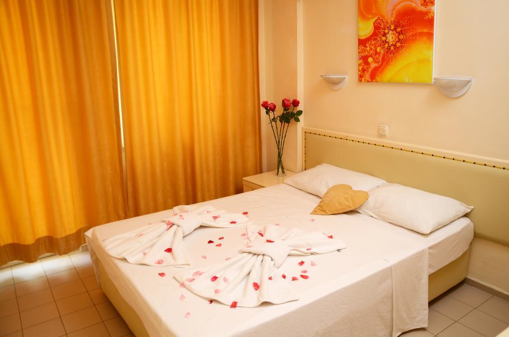 Hotel Elysium 2*