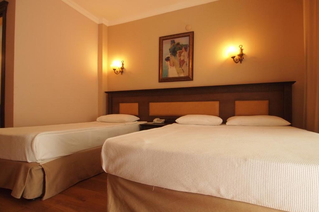 Hotel Kibele & 3*