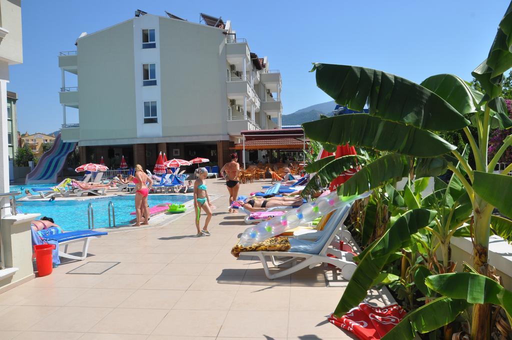 Aparthotel Candan